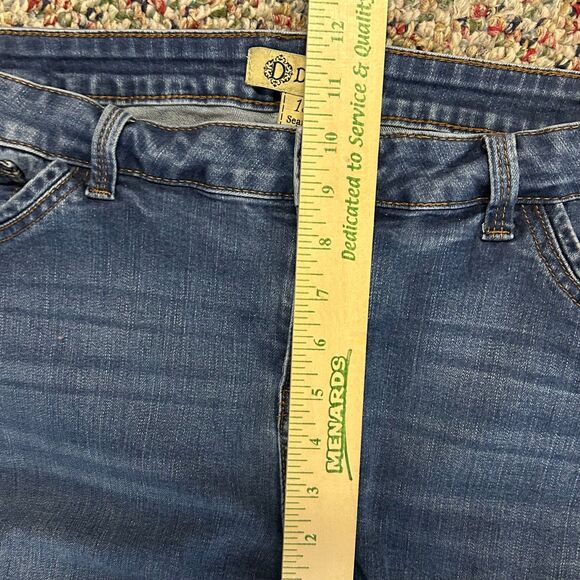 Democracy Blue Medium Wash Mid-Rise Seamless Ankle Skimmer Jeans Size 18W - Picture 12 of 14